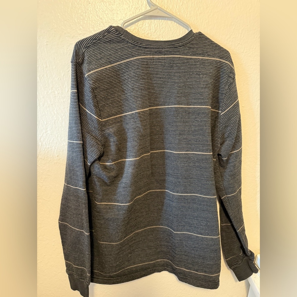 RVCA Men's Black Striped crewneck - Picture 5 of 5
